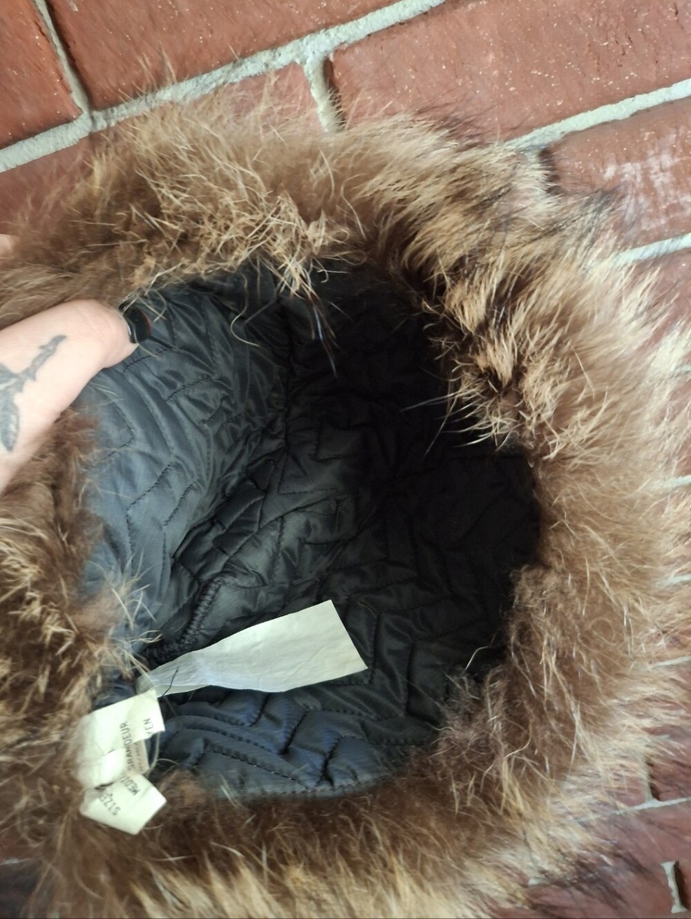 Vintage Racoon Hat - Picture 4 of 7